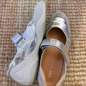 Silver Casual Flats Ballet Sneaker Size 5.5